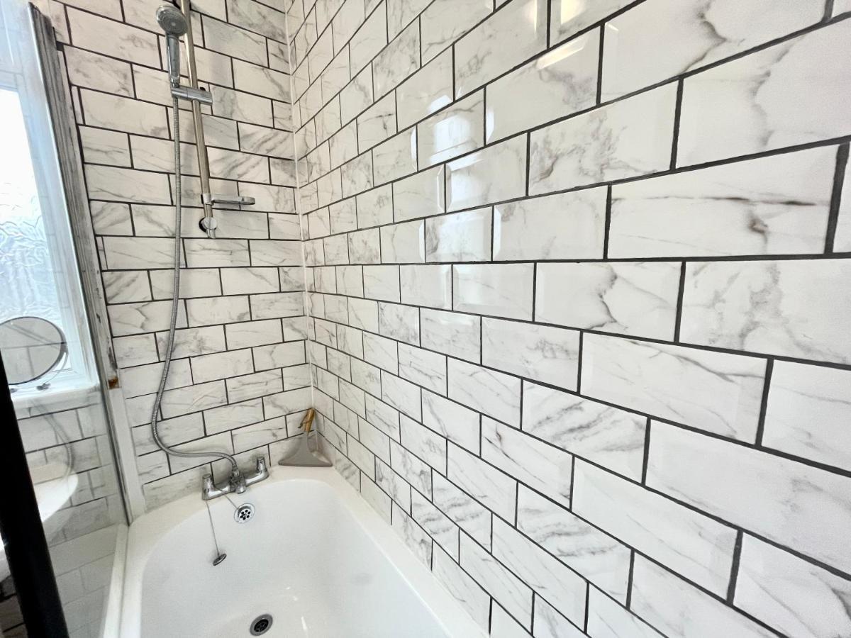 Portsmouth 3 Bedroom Getaway, Sleeps 6 Ngoại thất bức ảnh