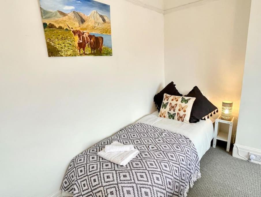 Portsmouth 3 Bedroom Getaway, Sleeps 6 Ngoại thất bức ảnh
